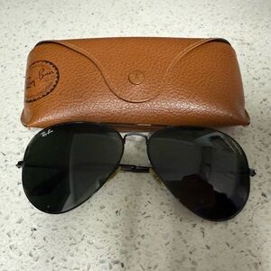 Ray-Ban Aviator Sunglasses and Tan Leather Sunglasses Case